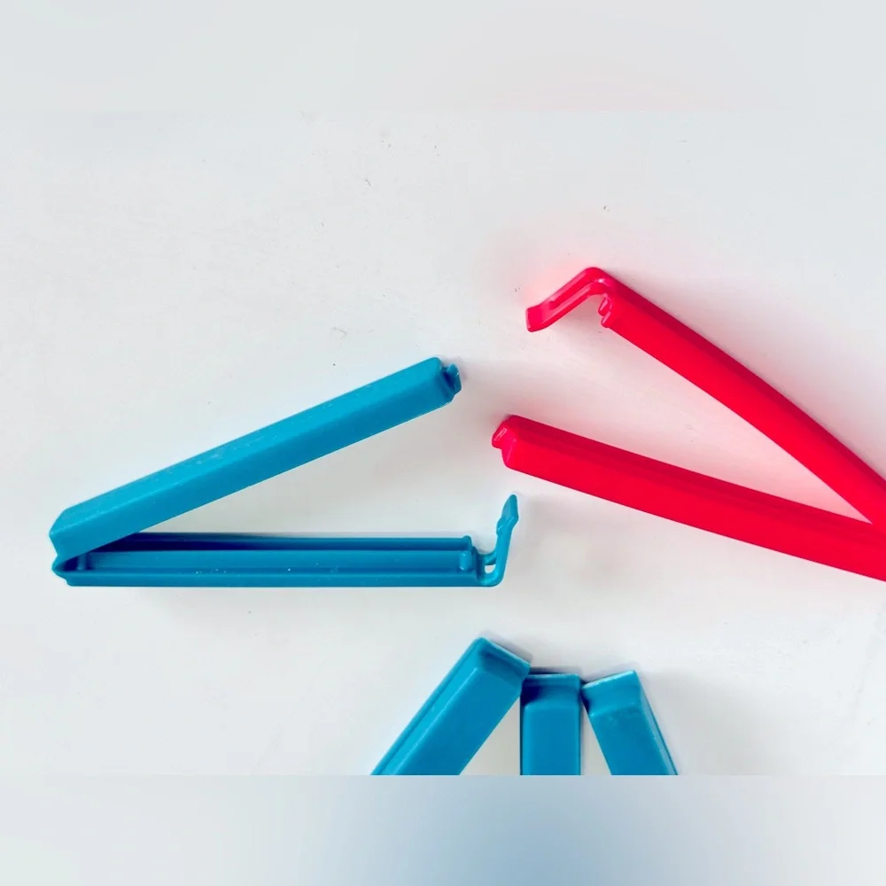 5 IKEA CHIP CLIPS Teal Blue & Red Plastic Food & Bag Storage Clips